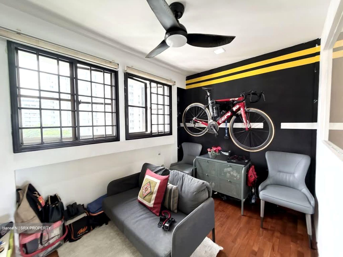 Blk 893 Tampines Avenue 8 (Tampines), HDB Executive #603083871